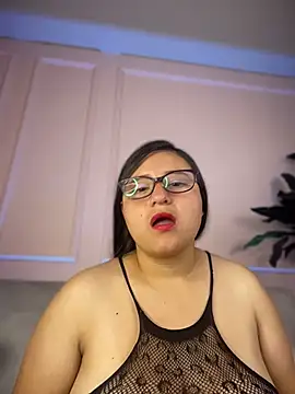 LuisAny online show from August 2026 04:07:02 AM