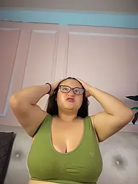 LuisAny online show from August 2026 03:44:02 AM