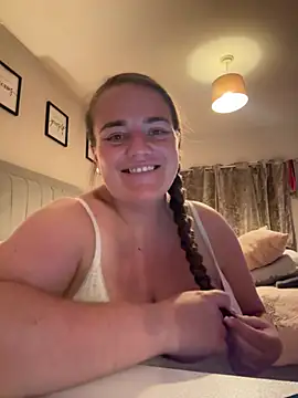 Snapshot of Bustygem_ chatting on July 2026 09:48:02 PM Bustygem online show from July 2026 09:48:02 PM