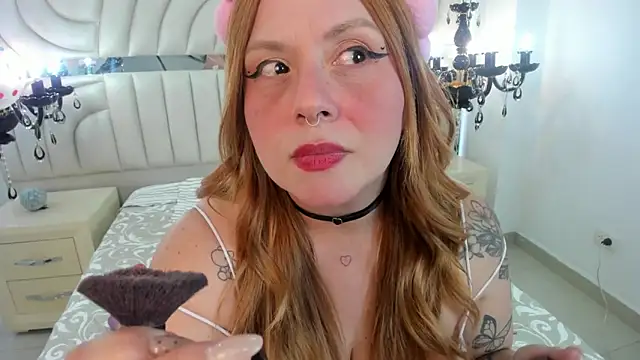 Paulette roux online show from June 2026 09:36:01 PM