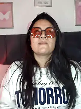 samm curvy online show from July 2026 11:24:02 PM