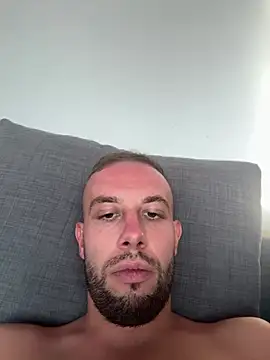 Snapshot of tittolone98 chatting on July 2026 05:45:02 PM tittolone98 online show from July 2026 05:45:02 PM