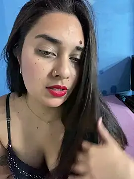 Snapshot of zara344 chatting on July 2026 05:48:02 AM zara344 online show from July 2026 05:48:02 AM