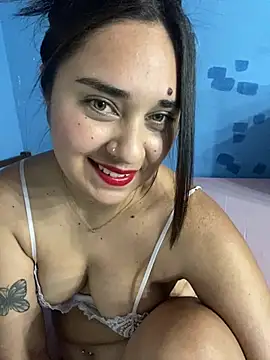 Snapshot of zara344 chatting on July 2026 03:14:01 AM zara344 online show from July 2026 03:14:01 AM
