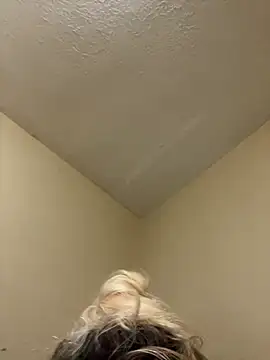 mzzfettyblu online show from July 2026 09:33:01 AM