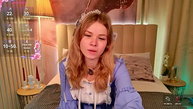 ChloeWells online show from June 2026 03:33:02 AM