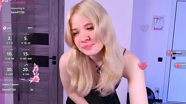 ChloeWells online show from June 2026 03:45:01 AM