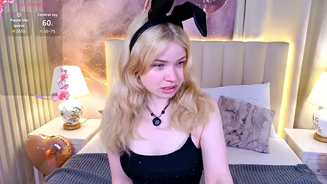 ChloeWells online show from July 2026 03:29:01 AM