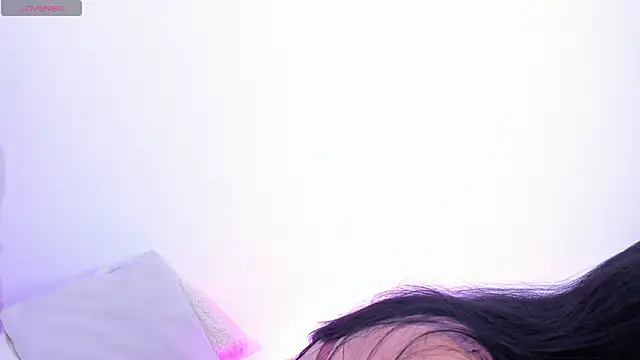 Iris Alana online show from June 2026 11:18:02 AM