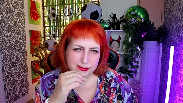 Joana Woods online show from July 2026 08:47:02 AM
