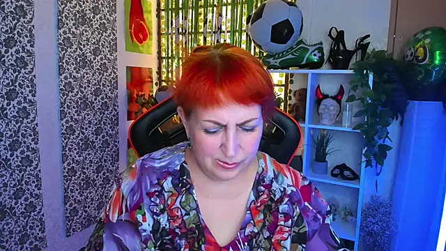 Joana Woods online show from July 2026 08:48:01 AM