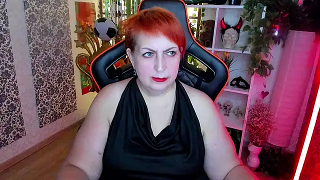 Joana Woods online show from July 2026 08:37:01 AM