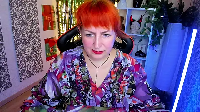 Joana Woods online show from July 2026 08:46:01 AM
