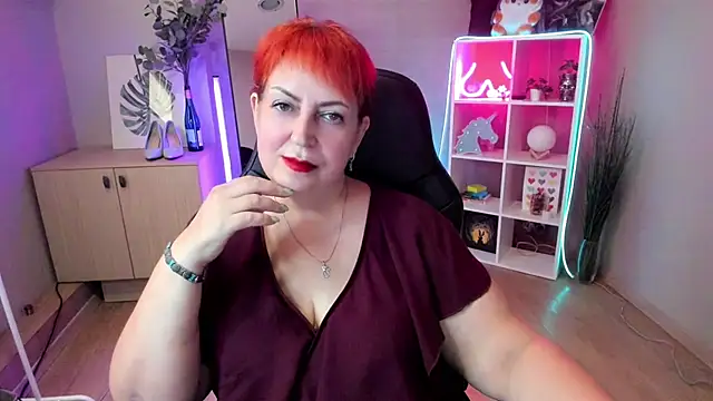 Joana Woods online show from July 2026 08:36:02 AM