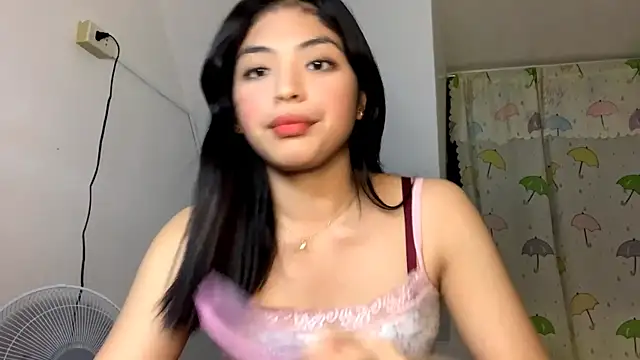 Snapshot of Hazelanne chatting on July 2026 02:29:02 PM Hazelanne online show from July 2026 02:29:02 PM