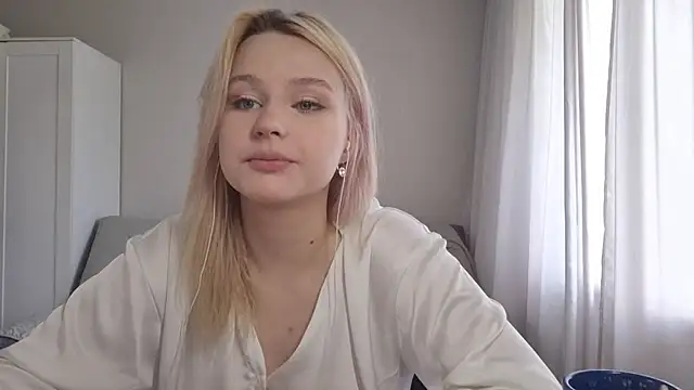 BloomMoon online show from July 2026 10:55:02 AM