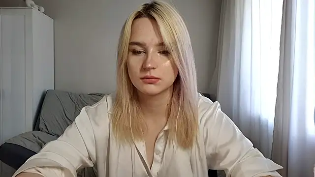 BloomMoon online show from July 2026 12:56:02 PM