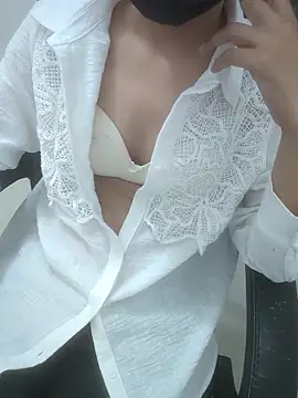 sushmita0 online show from June 2026 03:40:01 PM