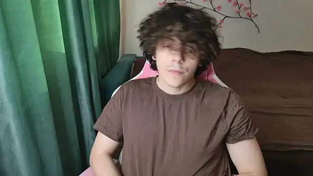 Snapshot of lilmorty18 chatting on June 2026 03:18:01 PM lilmorty18 online show from June 2026 03:18:01 PM