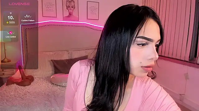 mila  vega online show from July 2026 04:19:02 AM