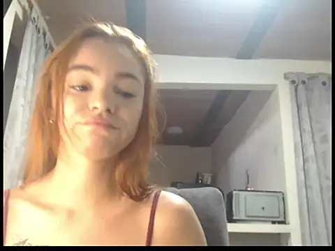 estrella-cutte online show from July 2026 03:45:01 PM