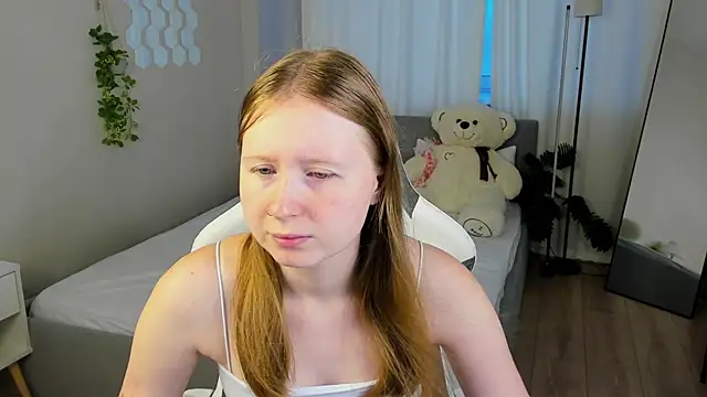 LiliTiny online show from August 2026 01:11:02 AM