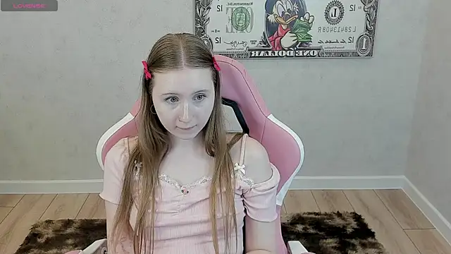 LiliTiny online show from June 2026 02:21:01 AM