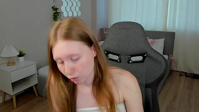 LiliTiny online show from July 2026 01:13:02 AM