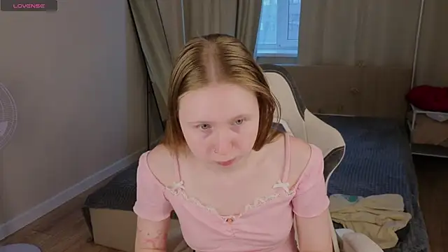 LiliTiny online show from July 2026 01:05:02 AM