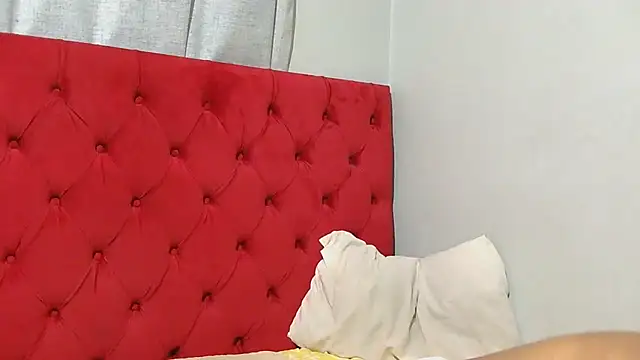 Snapshot of Nomarainx chatting on July 2026 04:57:02 AM Nomarainx online show from July 2026 04:57:02 AM