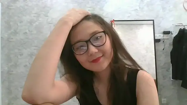 Snapshot of SupremacyChloe chatting on June 2026 07:35:01 AM SupremacyChloe online show from June 2026 07:35:01 AM