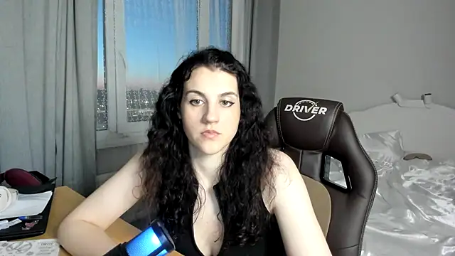 Snapshot of Avelinatt chatting on July 2026 08:28:01 PM Avelinatt online show from July 2026 08:28:01 PM