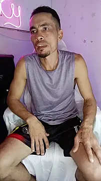 Snapshot of El_junior44 chatting on June 2026 03:17:01 PM El junior44 online show from June 2026 03:17:01 PM