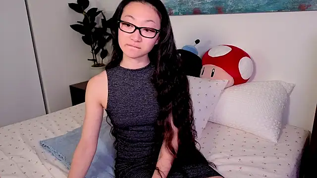 MySweetSofie online show from November 2025 04:44:01 AM