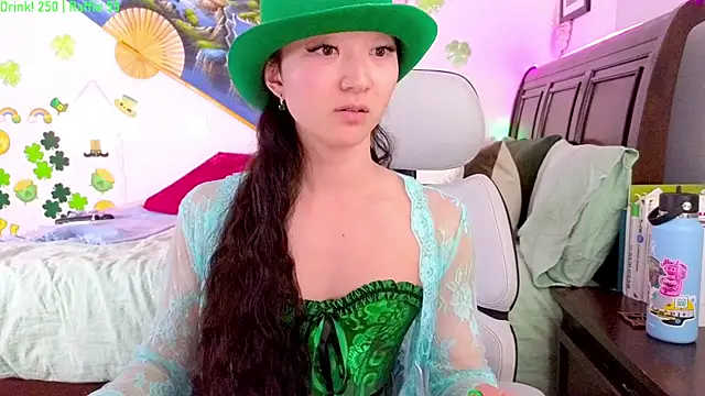Snapshot of MySweetSofie chatting on March 2025 02:51:02 AM MySweetSofie online show from March 2025 02:51:02 AM