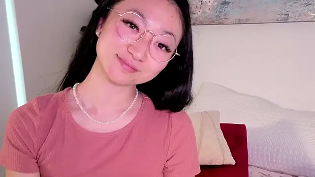 Snapshot of MySweetSofie chatting on October 2025 11:06:02 PM MySweetSofie online show from October 2025 11:06:02 PM