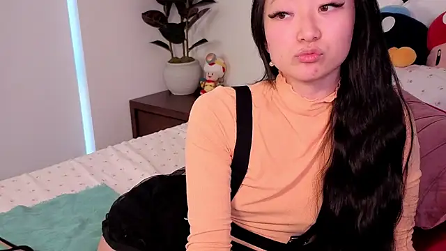 Snapshot of MySweetSofie chatting on October 2025 06:21:01 PM MySweetSofie online show from October 2025 06:21:01 PM