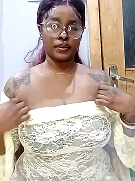 pearlsweetgirl online show from August 2026 10:54:01 AM