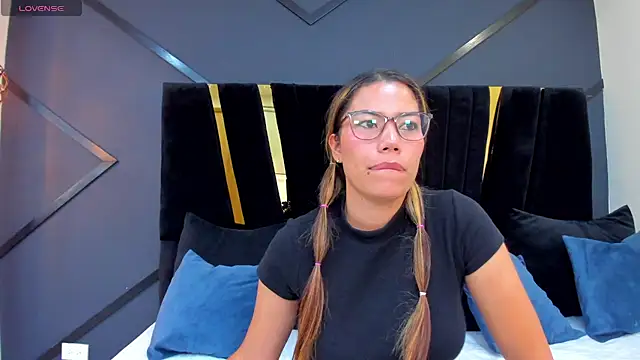 esther xo online show from July 2026 04:35:02 AM
