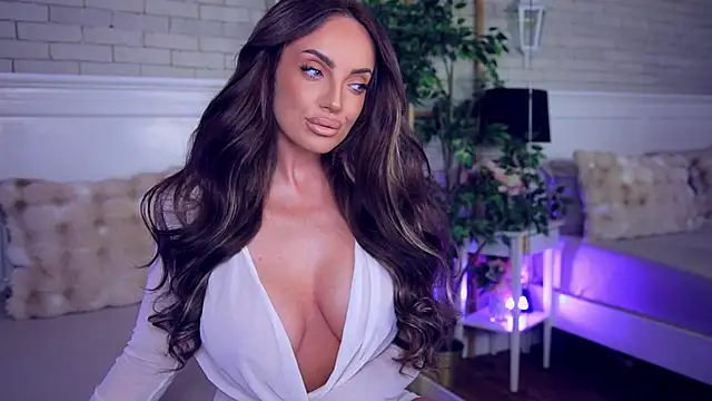 Snapshot of annabellahot chatting on May 2026 03:48:02 AM annabellahot online show from May 2026 03:48:02 AM