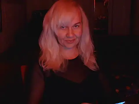 Ravelynni online show from July 2026 04:03:02 PM