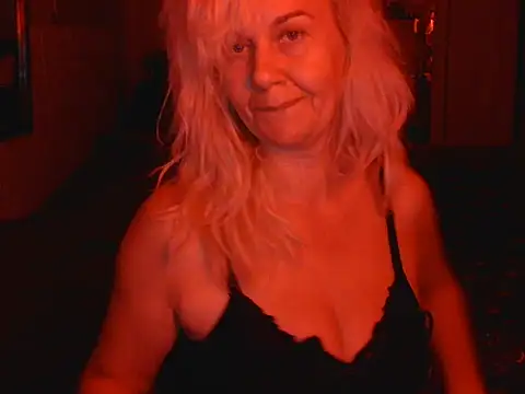 Ravelynni online show from July 2026 05:53:02 PM