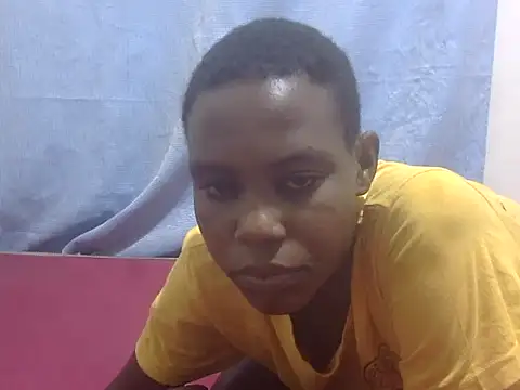 Snapshot of miss_brown_gal chatting on June 2026 01:23:02 AM miss brown gal online show from June 2026 01:23:02 AM