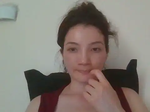 Snapshot of Calenyagi chatting on June 2026 06:19:02 AM Calenyagi online show from June 2026 06:19:02 AM