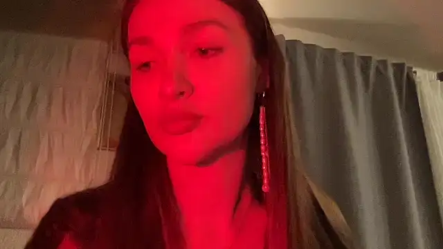 Nolenne online show from June 2026 07:42:02 PM