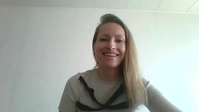 Snapshot of Nimetta chatting on July 2026 10:52:02 AM Nimetta online show from July 2026 10:52:02 AM