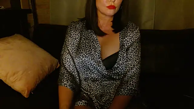 Snapshot of Violetti chatting on June 2026 10:42:02 PM Violetti online show from June 2026 10:42:02 PM