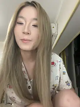 Snapshot of Uugirl00 chatting on June 2026 01:17:02 PM Uugirl00 online show from June 2026 01:17:02 PM
