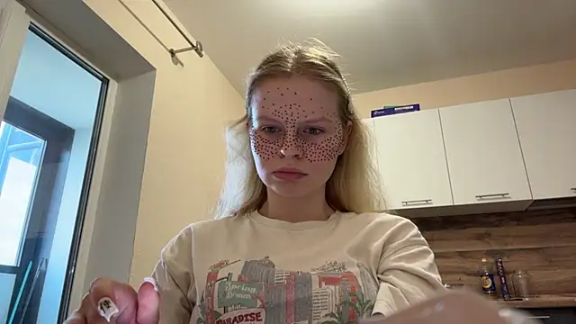 NikaRaexe online show from June 2026 02:14:01 PM