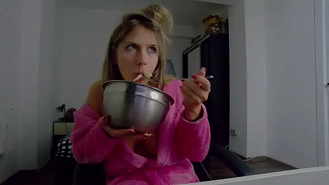 DedeSibel online show from December 2025 01:35:02 PM